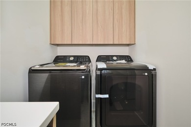 NEW CONSTRUCTION home!!! 4 bedrooms, 3 bathrooms, a spacious - photo 36