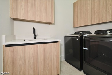 NEW CONSTRUCTION home!!! 4 bedrooms, 3 bathrooms, a spacious - photo 37