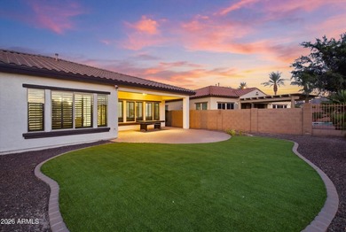 Luxury living awaits in Gilbert's premier gated golf community - photo 40