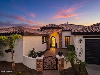 Luxury living awaits in Gilbert's premier gated golf community - photo 41