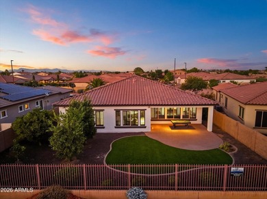 Luxury living awaits in Gilbert's premier gated golf community - photo 43