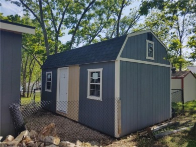 Darling Cottage across from the Lake! - photo 18