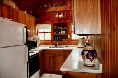 Welcome to *Island Treasure*, a charming historic cottage - photo 14
