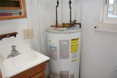 Welcome to *Island Treasure*, a charming historic cottage - photo 22