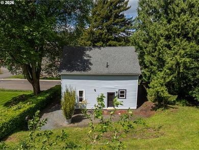 Step back in time with this beautifully renovated and maintained - photo 32