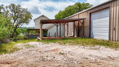 Looking for a property where you can live and work in the Texas - photo 34
