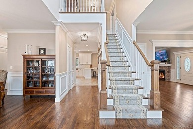 157 Walnut presents a rare opportunity to move right into a - photo 3