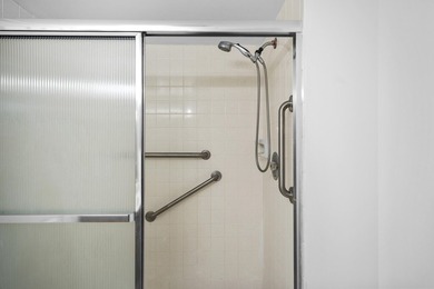 Beautiful, private unit offers peaceful views and a relaxed - photo 13