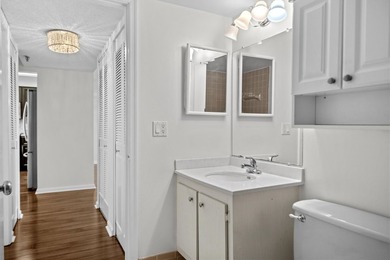 Beautiful, private unit offers peaceful views and a relaxed - photo 16