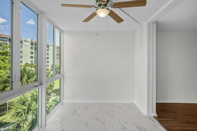 Beautiful, private unit offers peaceful views and a relaxed - photo 17