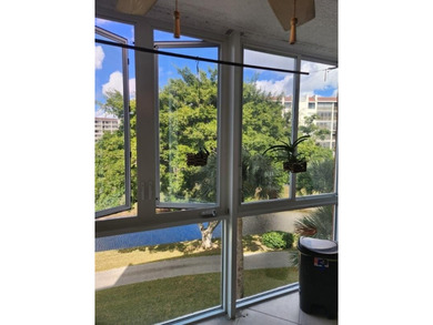 Beautiful, private unit offers peaceful views and a relaxed - photo 18