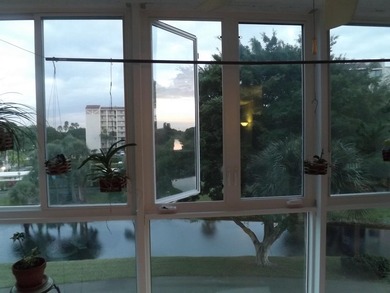 Beautiful, private unit offers peaceful views and a relaxed - photo 19
