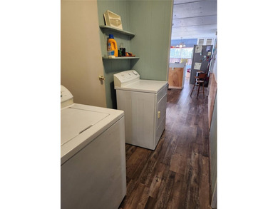 Welcome to this charming 3-bedroom, 2-bathroom mobile home. This - photo 22