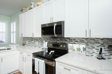 A gorgeous, well-maintained home nestled in the Isle of San - photo 24