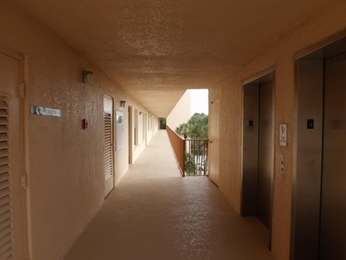 Beautiful, private unit offers peaceful views and a relaxed - photo 26