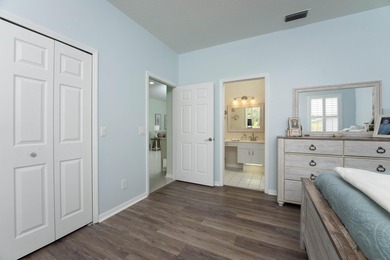 A gorgeous, well-maintained home nestled in the Isle of San - photo 28