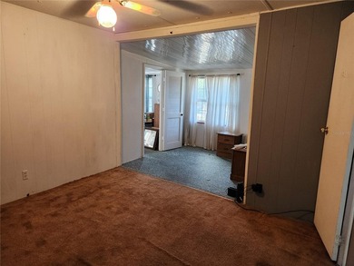 Welcome to this charming 3-bedroom, 2-bathroom mobile home. This - photo 31