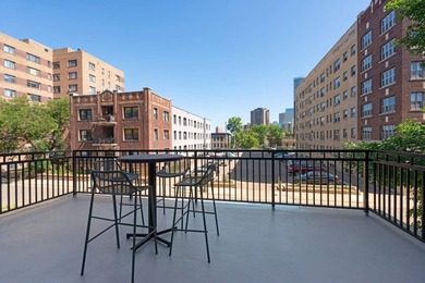 This beautifully updated end-unit condo is filled with natural - photo 31