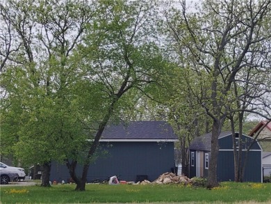 Darling Cottage across from the Lake! - photo 1