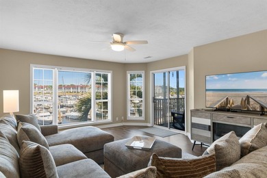 Wake up to beautiful marina views from this partially furnished - photo 12