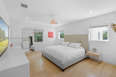 Experience the best of Miami Beach living in this Art Deco - photo 14