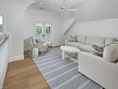 Four blocks to the beach in the heart of Olde Naples, this fully - photo 19