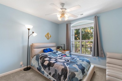 Wake up to beautiful marina views from this partially furnished - photo 24