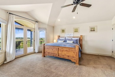Experience luxury living in this stunning 5-bedroom, 5-bath home - photo 25