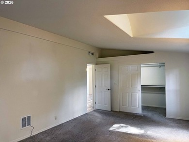 Welcome to this beautiful 3-bedroom, 2-bathroom home located in - photo 25