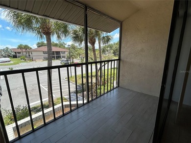 Lovely OAKS IV condominiums. Centrally Located CLOSE to - photo 31