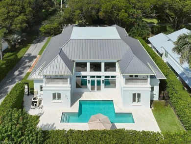 Four blocks to the beach in the heart of Olde Naples, this fully - photo 35