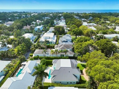 Four blocks to the beach in the heart of Olde Naples, this fully - photo 37