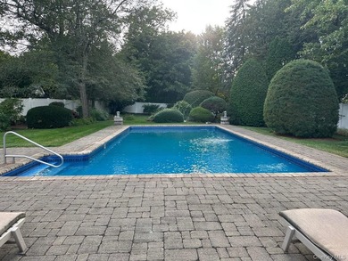 Tucked away at the end of a peaceful cul-de-sac, 6 Lilac Place - photo 46