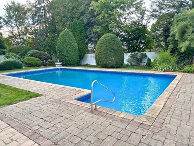 Tucked away at the end of a peaceful cul-de-sac, 6 Lilac Place - photo 47