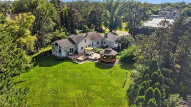 Lake Home For Sale in Lindstrom, Minnesota