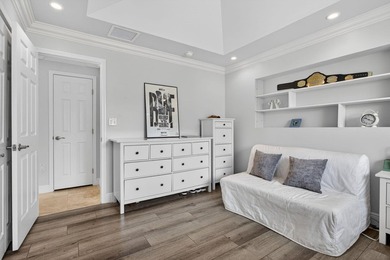 Clean, elegant, and meticulously maintained with a NEW ROOF - photo 11