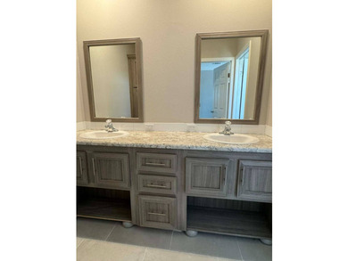2 Bedrooms | 2 Baths | 1,294 sq ft | + Den Spring Savings! Below - photo 16
