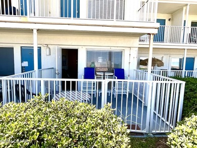 Your Oceanfront Paradise awaits! First floor fully furnished - photo 18