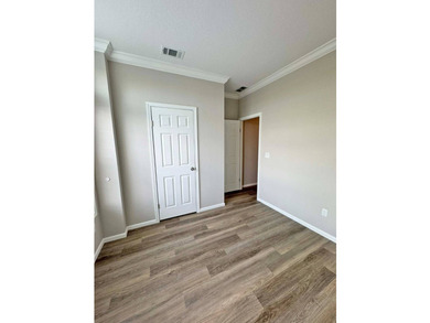 2 Bedrooms | 2 Baths | 1,294 sq ft | + Den Spring Savings! Below - photo 21