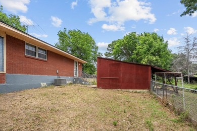 This 3 bedroom, 2 bathroom home sits on a spacious .5-acre - photo 22