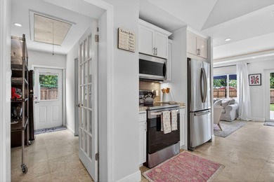 Clean, elegant, and meticulously maintained with a NEW ROOF - photo 24
