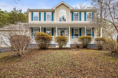 Lake Home For Sale in Palmyra, Virginia