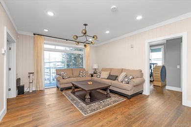 **SHORT SALE SUBJECT TO BANK APPROVAL** Welcome to this - photo 4