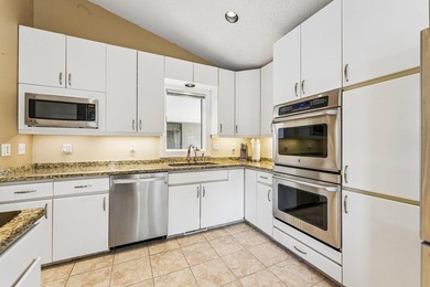 This soft contemporary home is situated on a quiet cul-de-sac - photo 20