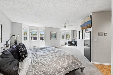 This soft contemporary home is situated on a quiet cul-de-sac - photo 23