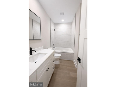 Late summer delivery! This beautifully designed 4-bedroom, 3 - photo 24