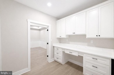 Late summer delivery! This beautifully designed 4-bedroom, 3 - photo 28