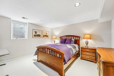 This soft contemporary home is situated on a quiet cul-de-sac - photo 33
