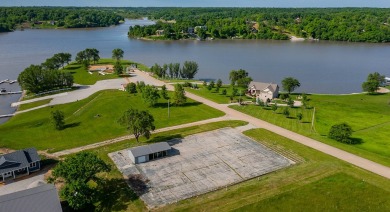 Lake Sundown Lot For Sale in Moravia Iowa