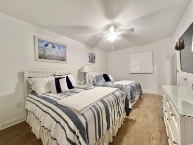 Gorgeous 2 BR/2 Bath unit with STUNNING ocean views in the